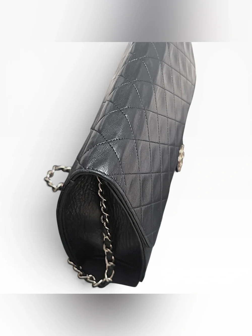 CHANEL Vintage 1980s Classic Flap Black Lambskin Shoulder Bag